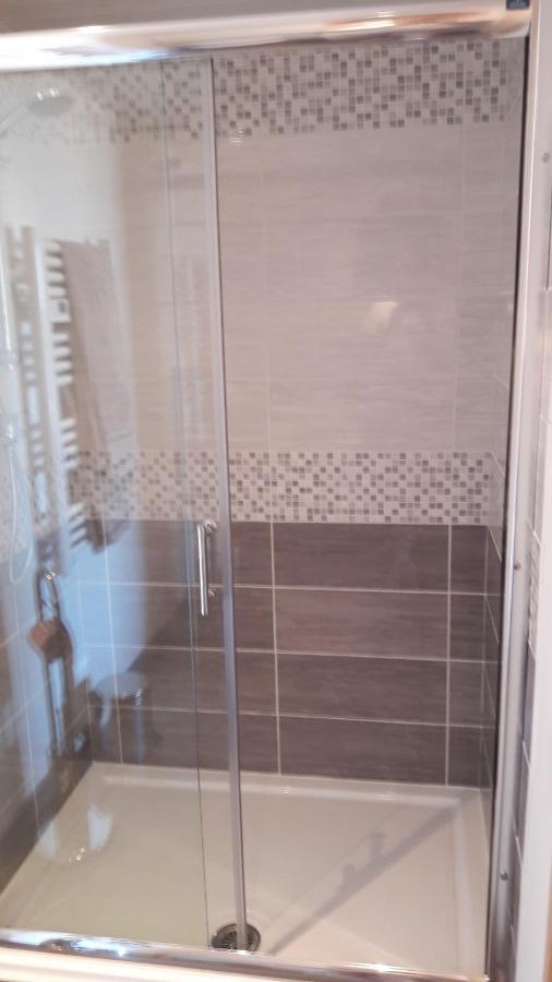 וואלנסול Chambre A La Ferme Au Milieu Des Lavandes מראה חיצוני תמונה