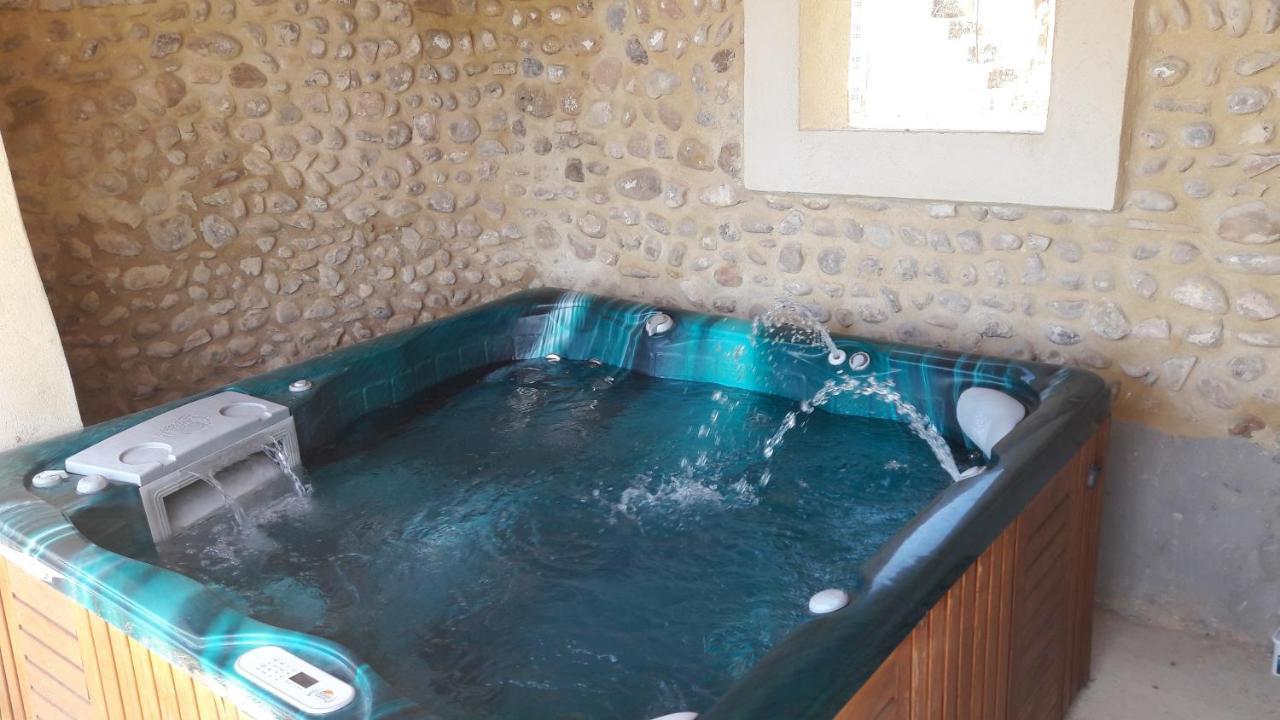 וואלנסול Chambre A La Ferme Au Milieu Des Lavandes מראה חיצוני תמונה